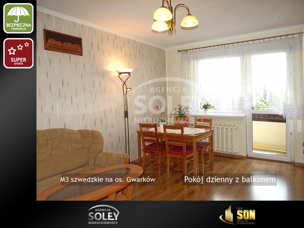 Nieruchomości: Pokój dzienny z balkonem